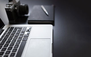 开云体育下载-【外援变动】争冠5队按兵不动 7保级队引援最后一搏